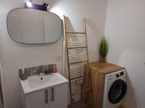 Appartement nouveaux quartier Bologne à deux pas de Mosson, WiFi, climatisation et parking gratuit