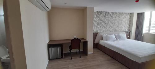 Eslait Hotel & Apartamentos - image 4