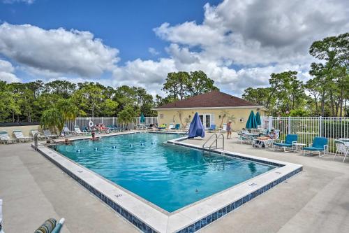 Sunny Bonita Springs Condo with Balcony - Near Golf!