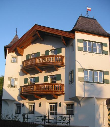  Alpen Glück Schlössl Unterm Rain, Pension in Kirchberg in Tirol