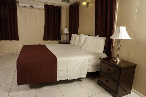 The Ocean Inn Antigua in English Harbour