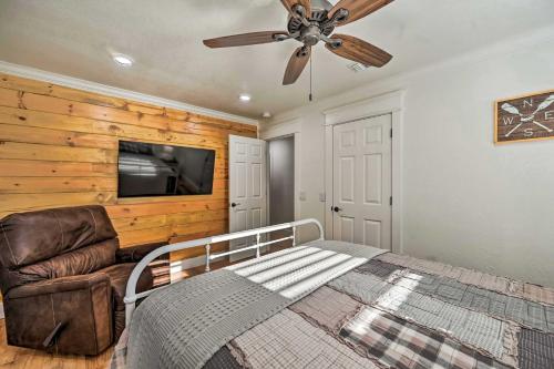 Broken Bow Retreat with Large Yard and Fire Pit! Broken Bow Retreat with Large Yard and Fire Pit!