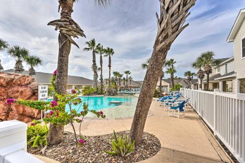 Sunny Townhome with Pool Access about 1 Mi to Beach Sunny Townhome with Pool Access about 1 Mi to Beach