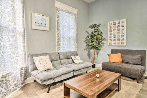 Charming Indianapolis Home about 3 Mi to Downtown