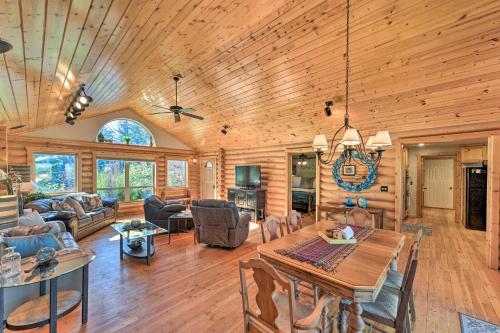 Serene Driggs Cabin about 10 Mi to Grand Targhee! in Driggs, USA