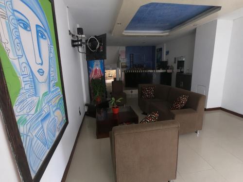 Hotel Ibiza – Armenia, MO