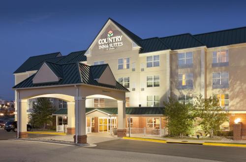 Country Inn & Suites by Radisson, Potomac Mills Woodbridge, VA