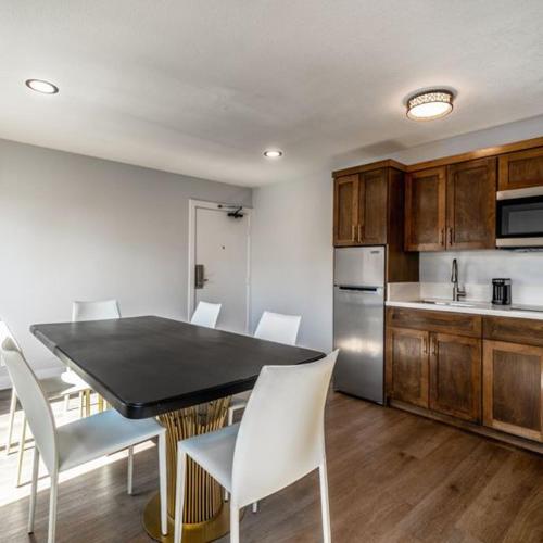 MainStay Suites Moreno Valley Near March Air Reserve Base - 주방
