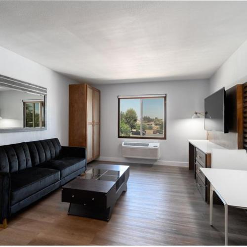 MainStay Suites Moreno Valley Near March Air Reserve Base - 편의 시설/서비스