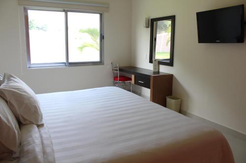 Hotel El Palmar Inn