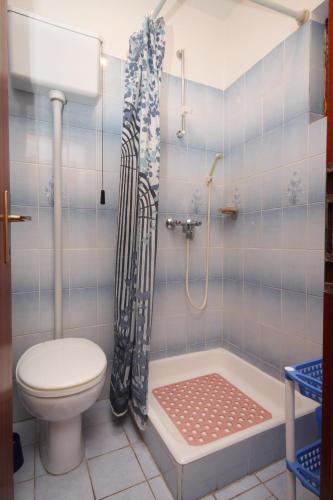 Apartment Vrboska 8748a - image 2