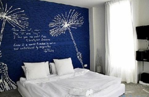 1 queen bed