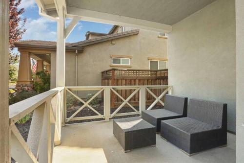 Stunning River Islands Home Near Lake & Boat House in ลาทรอป (CA)