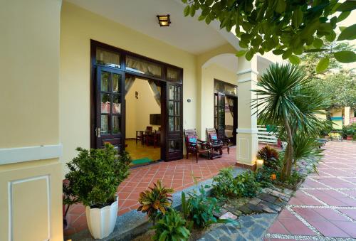 Garden, The Muse House in Cam Nam