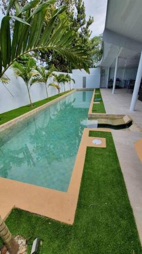 Amazing Villa with infinity pool and 12 guests