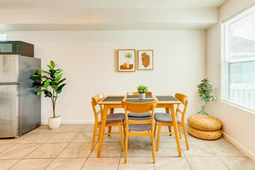 Soleil House - Unit B in Galveston, USA