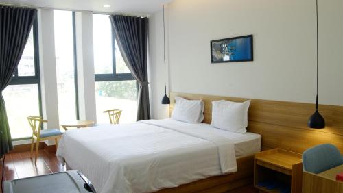 Khang Đien Hotel near Tastes Restaurant