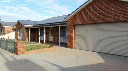 Numurkah Self Contained Apartments - The Saxton