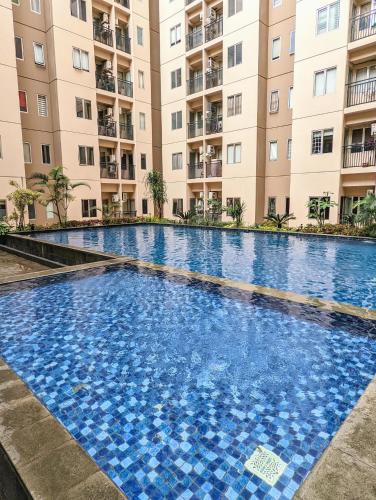 Swimming pool, Cottonwood Stay Sudirman Suites Bandung 5-pax in Cimahi Selatan
