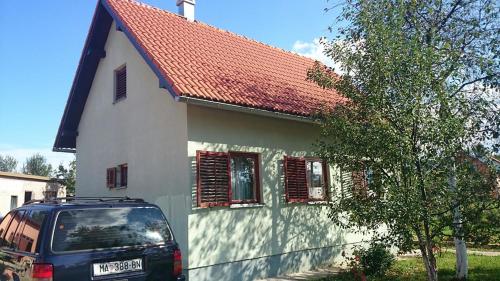  Bakina kućica - Grandma´s cottage in Gospić