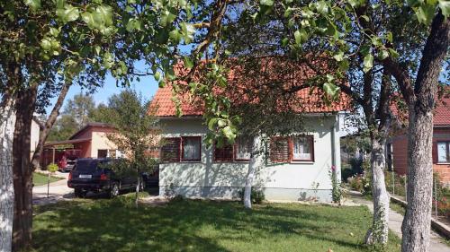 Bakina kućica - Grandma's cottage