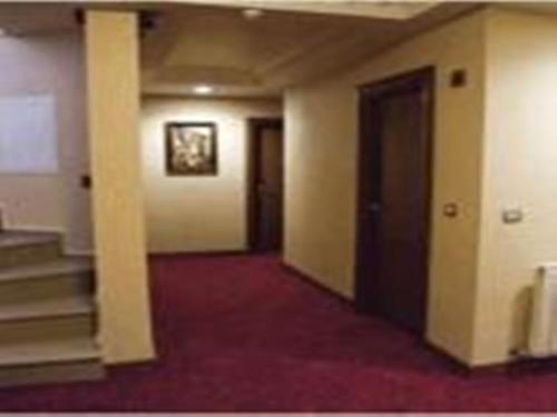 Hotel Linda - main image