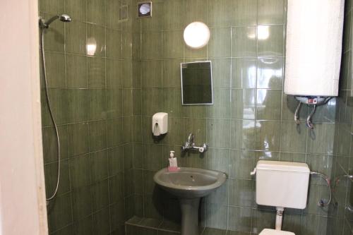Serdika Rooms - image 14