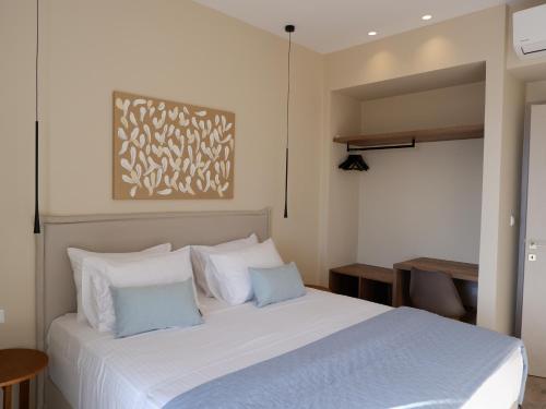 2 bedrooms, 4 beds