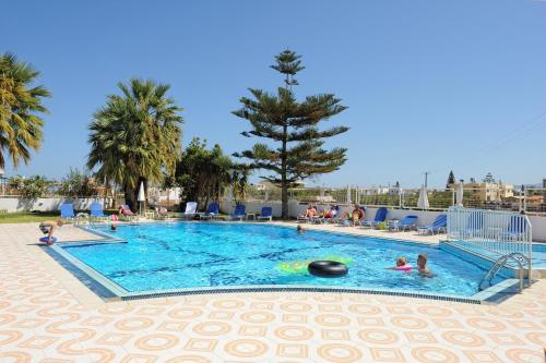 Manolis Apartments Stop at Manolis Apartments to discover the wonders of Malia. The hotel offers guests a range of services and amenities designed to provide comfort and convenience. Family room, BBQ facilities, bar are