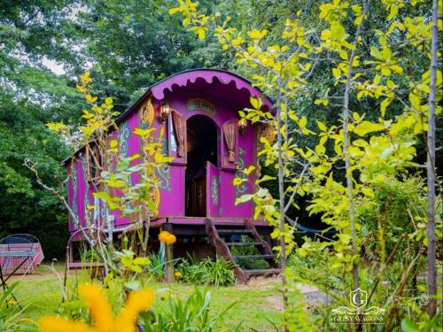 . Gypsy Wagons and Vans, Clarens