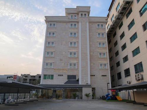 Al Raha Apartment Hotel