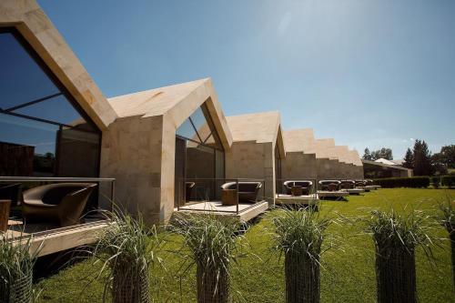 . Castel Mimi Wine Resort