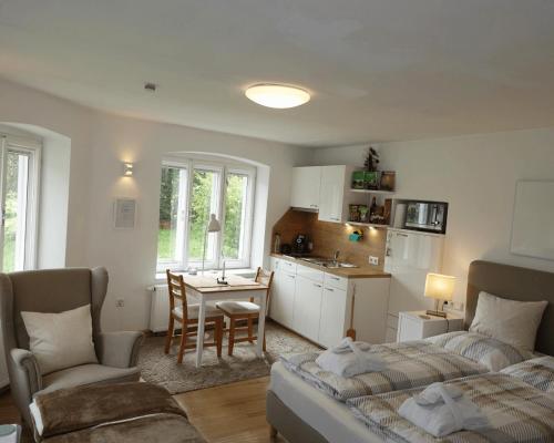  Grüne Wiese - Gäste-Minibungalow in der Edermühle in Grosspertholz