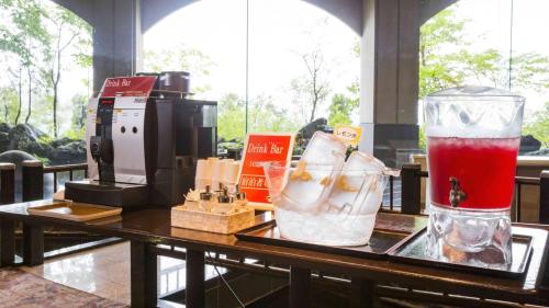 Twin Room with Tatami Area, Living and Private Bathroom - Non-Smoking