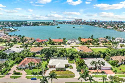 550 Inlet Drive