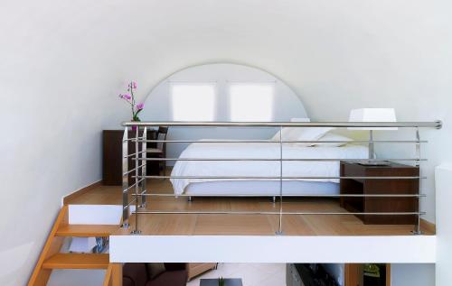 Macaris Suites & Spa - image 8