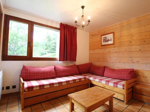 Location g�te, chambres d'hotes Appartement cosy 5 pers. &agrave; Val Cenis Lanslevillard, proche t&eacute;l&eacute;cabine et ESF, terrasse, wifi inclus - FR-1-508-131 dans le d�partement Savoie 73