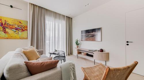 #stayhere - Brand New Unique Designer 1BDR in Trendy Neighbourhood, Vilnius (foto 3)