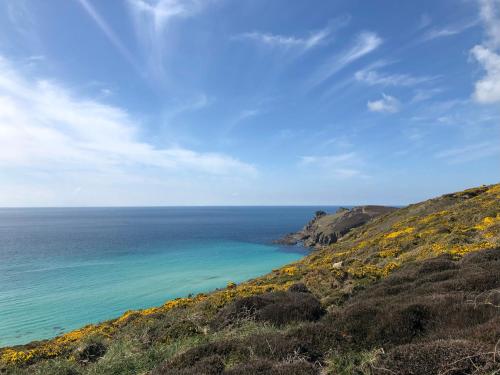 附近景點, Archavon Luxury Studio in 聖賈斯特