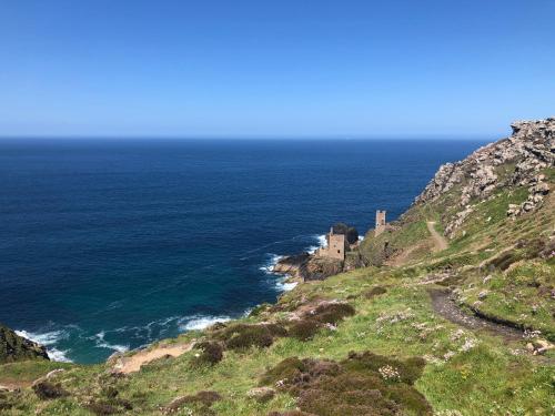 附近景點, Archavon Luxury Studio in 聖賈斯特