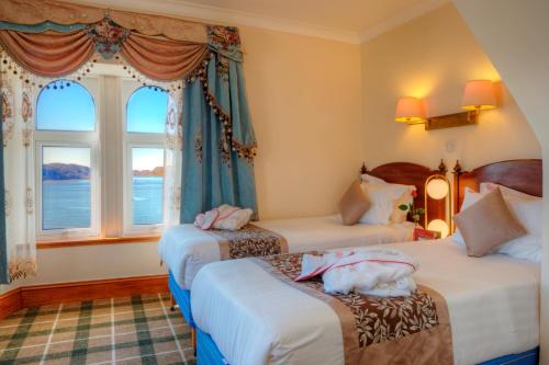 Standard Twin Room with Sea View