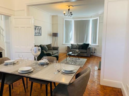 4 bedroom House nr Cardiff City Centre