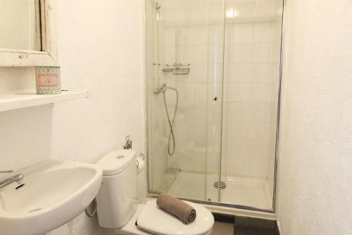 Fridays Flats Casa BlancaVilla with Pool - image 12