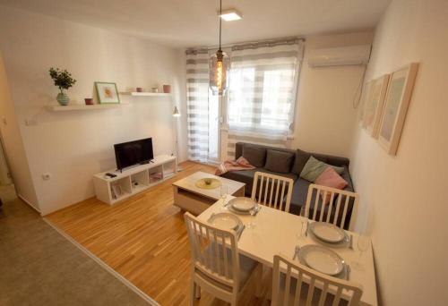 Two-Bedroom Apartment image 4