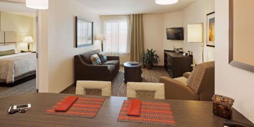 Sonesta Simply Suites Houston W Beltway – Houston, TX