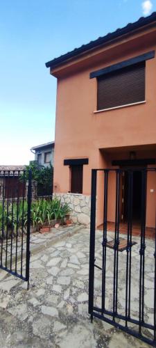 Casa Rural La Torreta en El Rincón de Ademuz (Casa Rural La Torreta en El Rincon de Ademuz) in Castielfabib