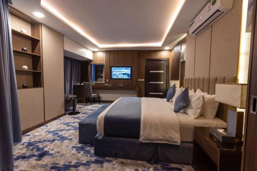 Aman Suites Aparthotel