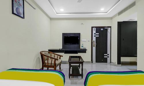 Standard Double Room image 5