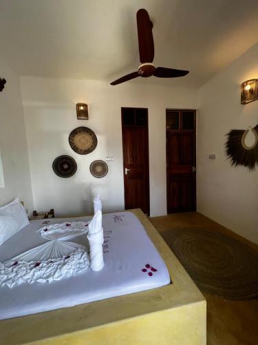 Equalia Rose Hotel, Kusini