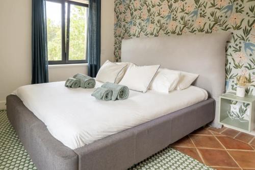 Colorful Villa with pool by OTYNA AM Colorful Villa with pool by OTYNA AM